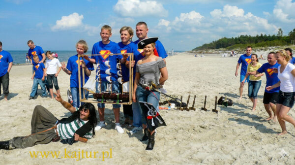 Impreza integracyjna nad morzem